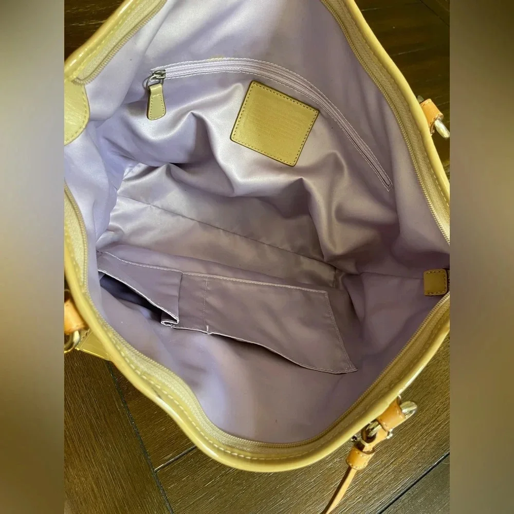 Coach signature logo tote bag